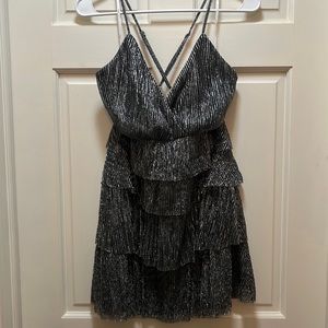 Lulu’s women’s medium black and silver mini dress.